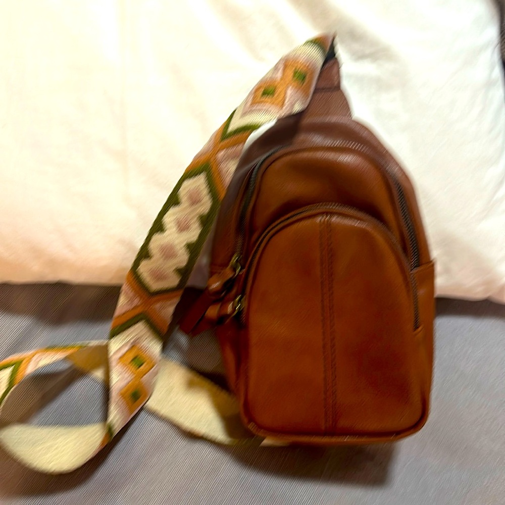 ♥️🎁😃🌴🧢crossbody purse w/guitar strap